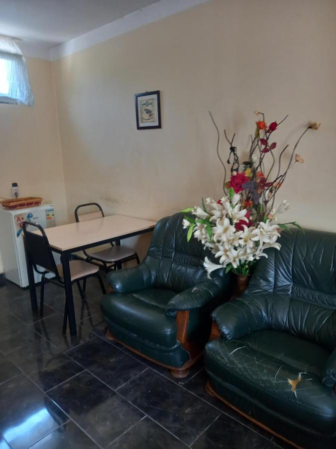 Guest House Agata Tbilisi Ngoại thất bức ảnh